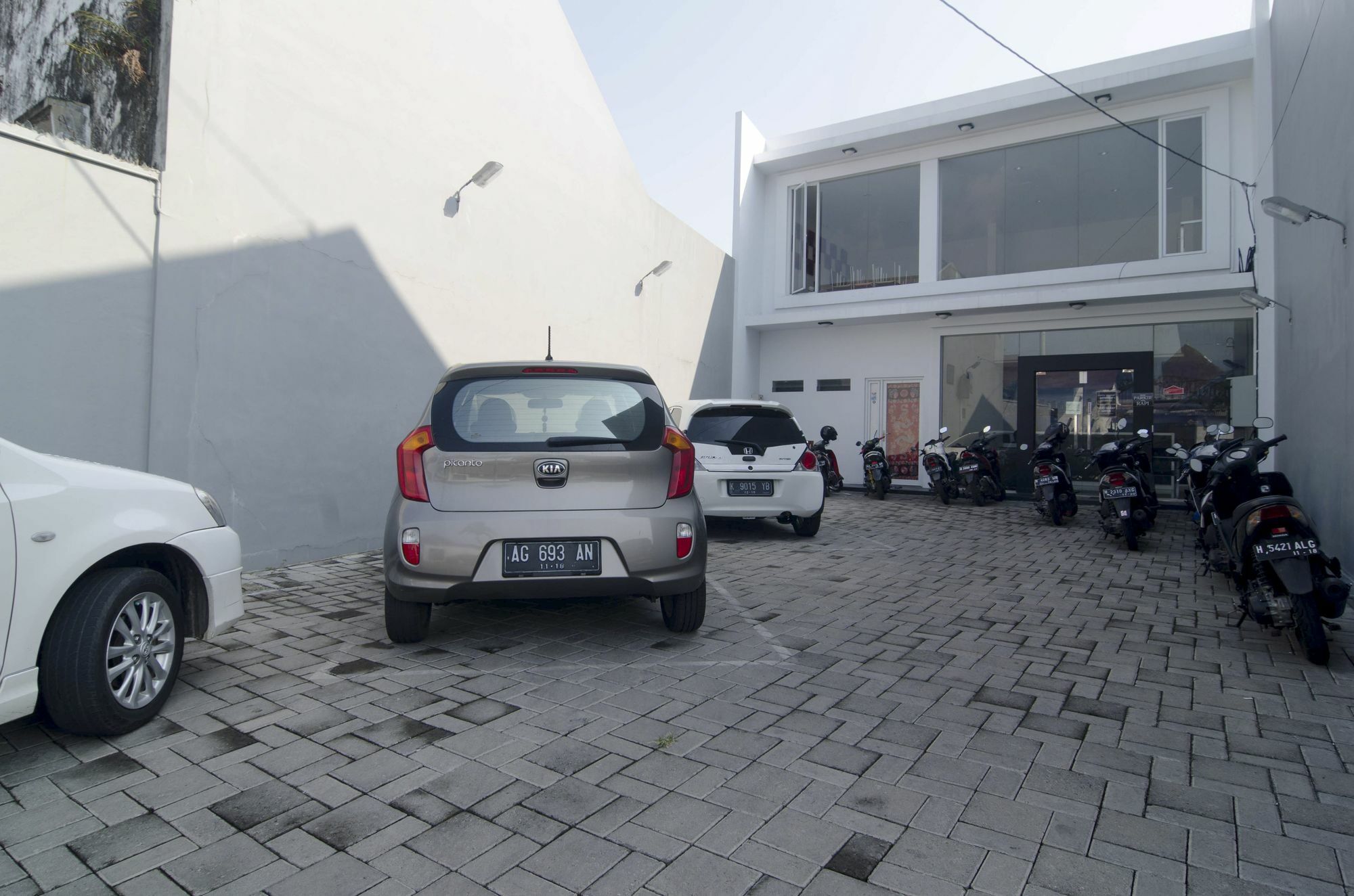 三宝垄 Reddoorz Near Lawang Sewu酒店 外观 照片