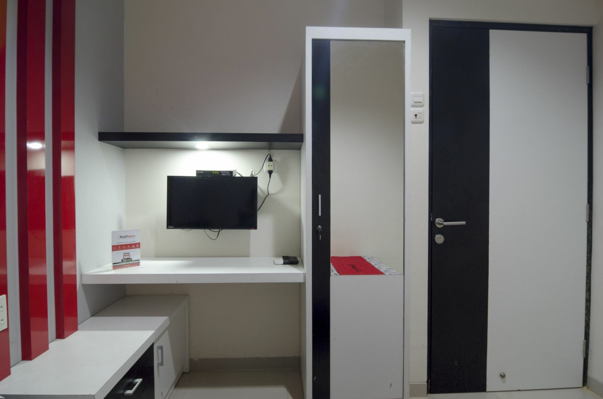 三宝垄 Reddoorz Near Lawang Sewu酒店 外观 照片